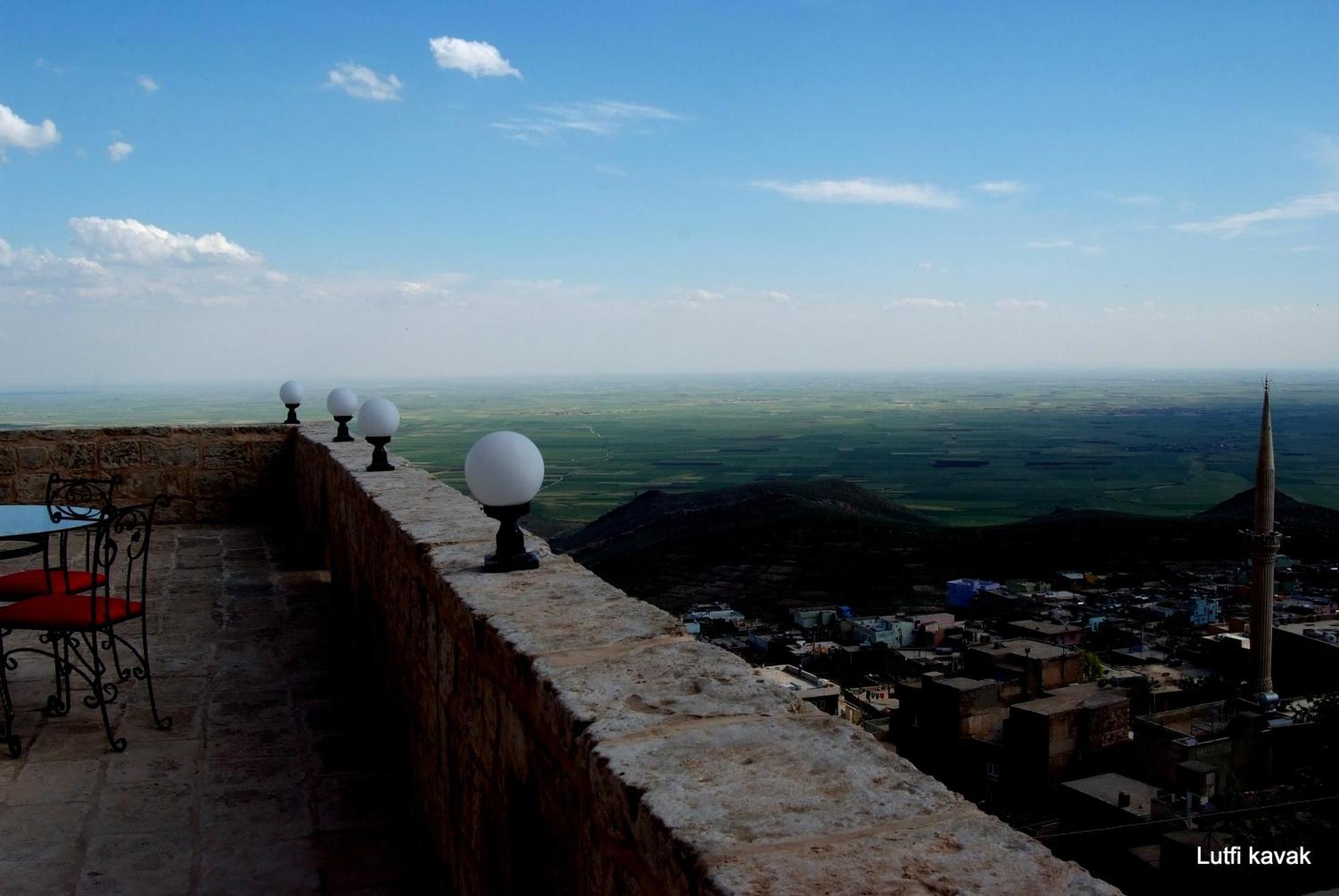 Kasr-i Abbas Hotel Mardin Bagian luar foto