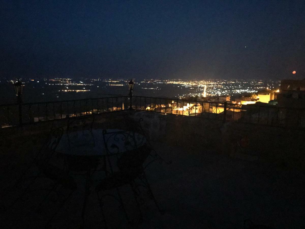 Kasr-i Abbas Hotel Mardin Bagian luar foto